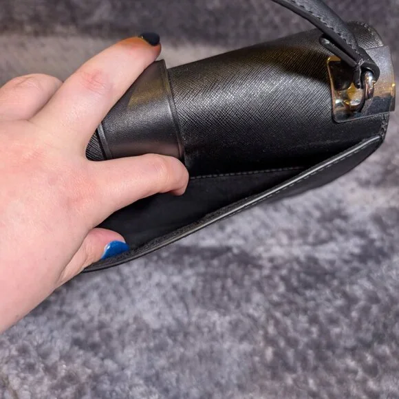 Michael Kors Greenwich Medium Satchel - Picture 4 of 6